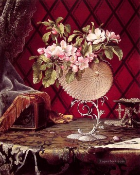 静物 Painting - オウムガイの殻の花にリンゴの花のある静物画 マーティン・ジョンソン・ヘッド